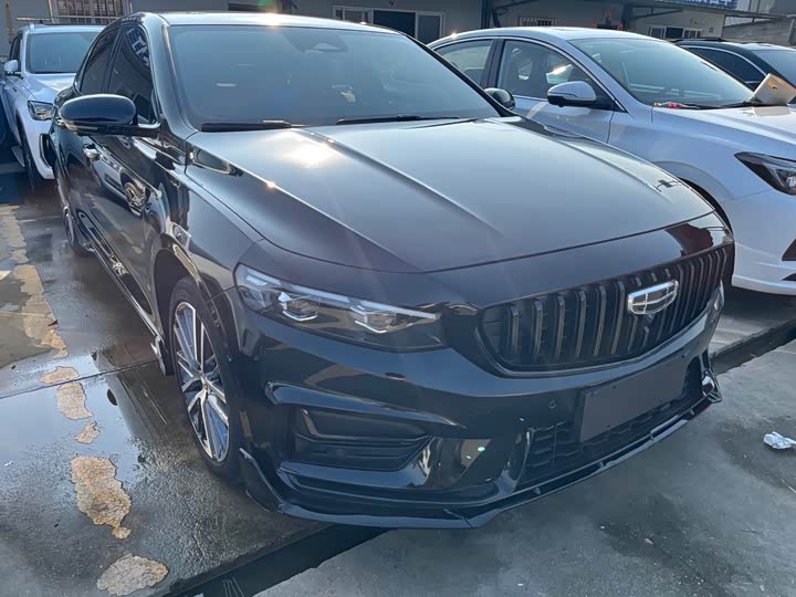 Фото 3 - Geely Preface