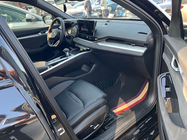 Фото 9 - Geely Preface