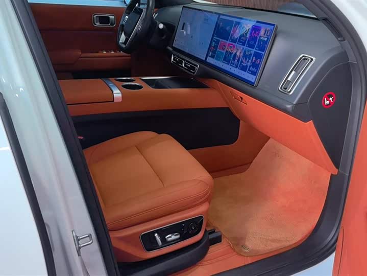 Фото 8 - LiXiang L7