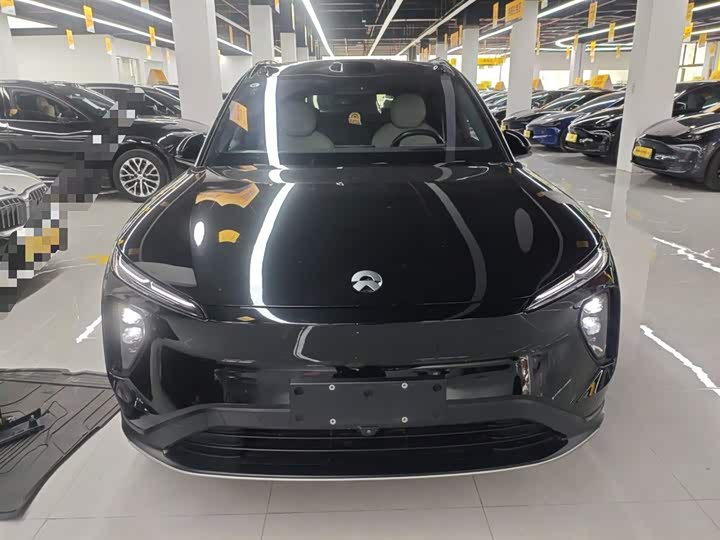 Фото 3 - Nio ES6