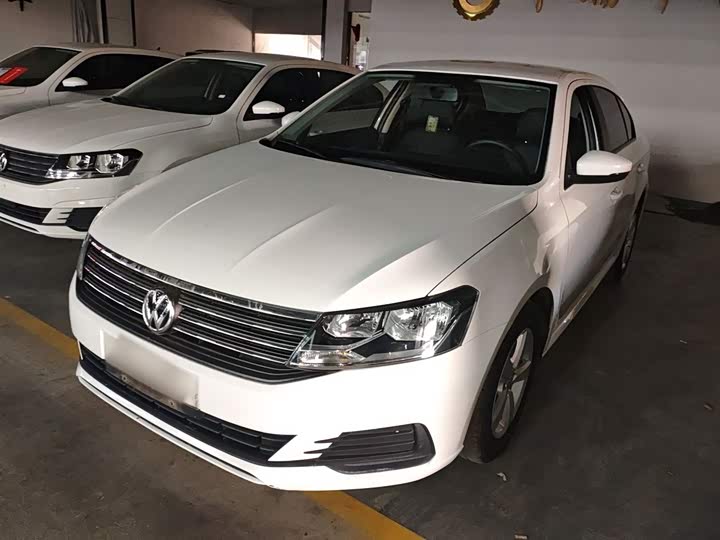 Фото 2 - Volkswagen Lavida