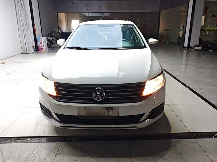 Фото 3 - Volkswagen Lavida