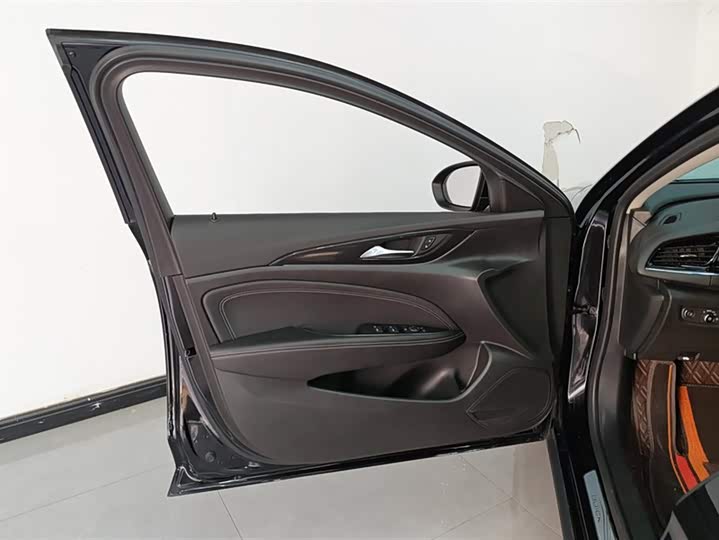 Фото 7 - Buick Regal