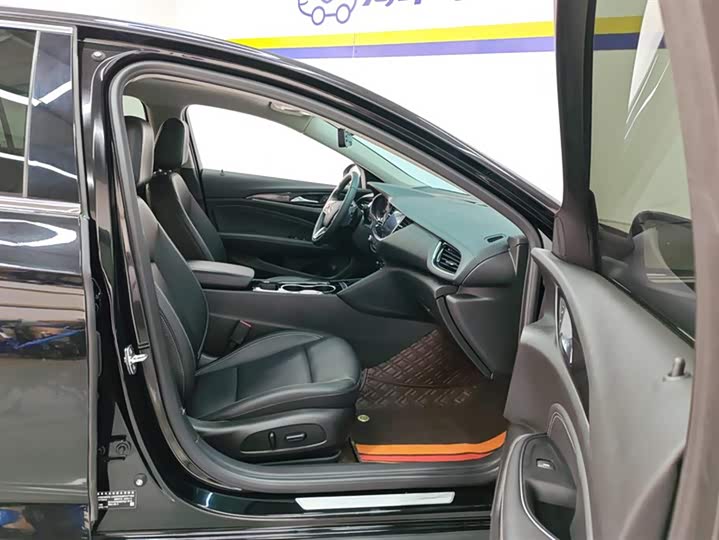 Фото 8 - Buick Regal