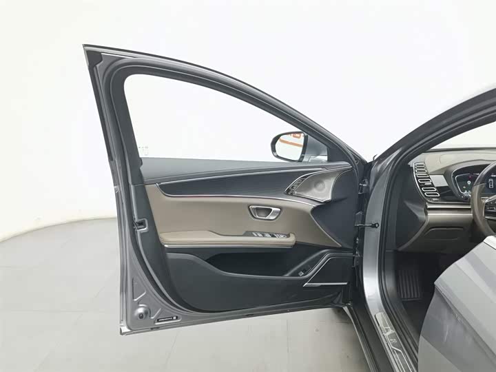 Фото 8 - BYD Han