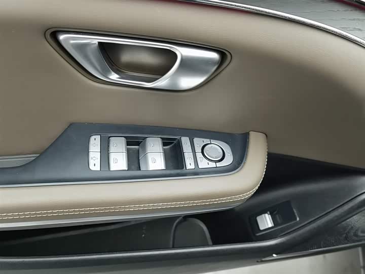 Фото 9 - BYD Han