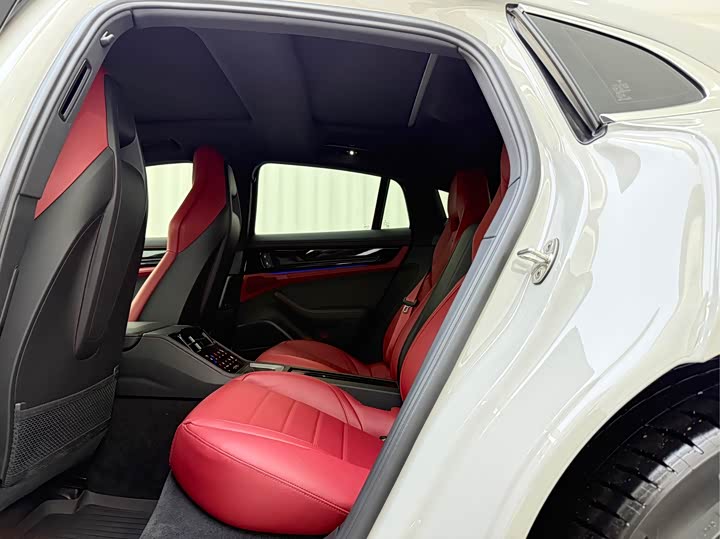 Фото 6 - Porsche Panamera