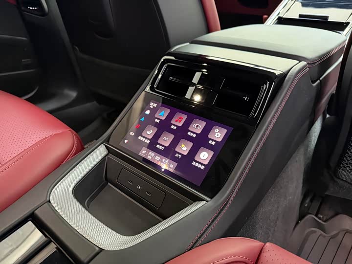 Фото 8 - Porsche Panamera