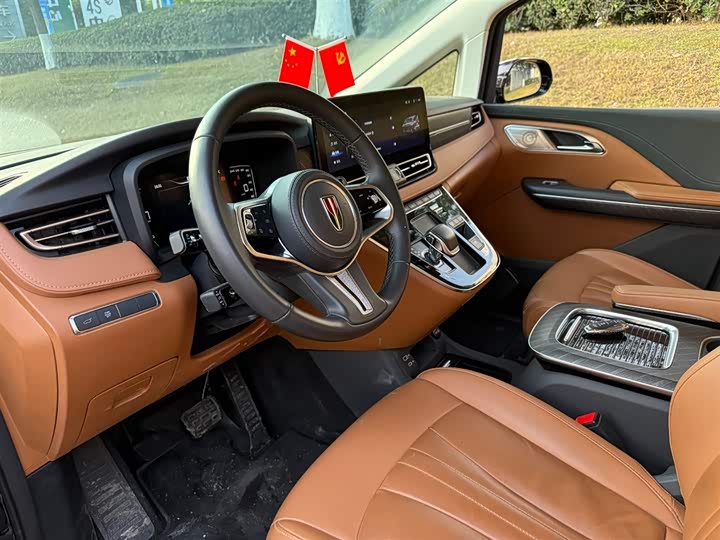 Фото 7 - Hongqi HQ9