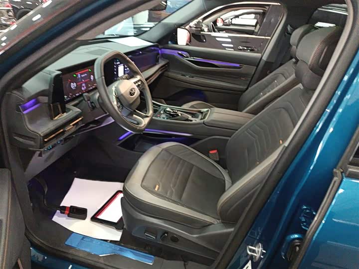 Фото 7 - Ford Edge