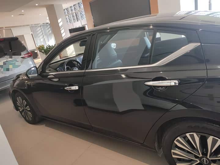 Фото 5 - Nissan Teana