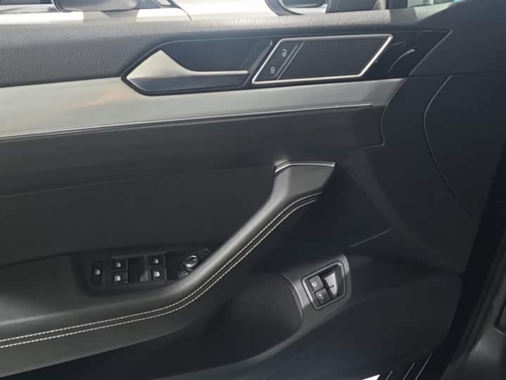 Фото 7 - Volkswagen Magotan GTE Hybrid