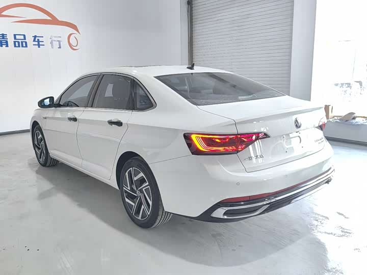 Фото 4 - Volkswagen Sagitar L