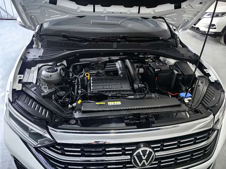 Фото 9 - Volkswagen Sagitar L