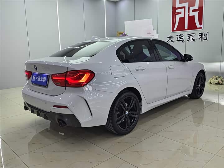 Фото 6 - BMW 1 Series