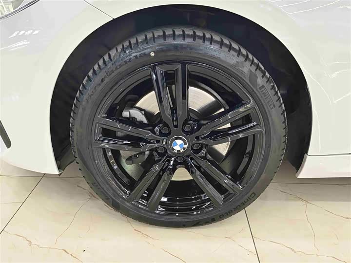 Фото 8 - BMW 1 Series