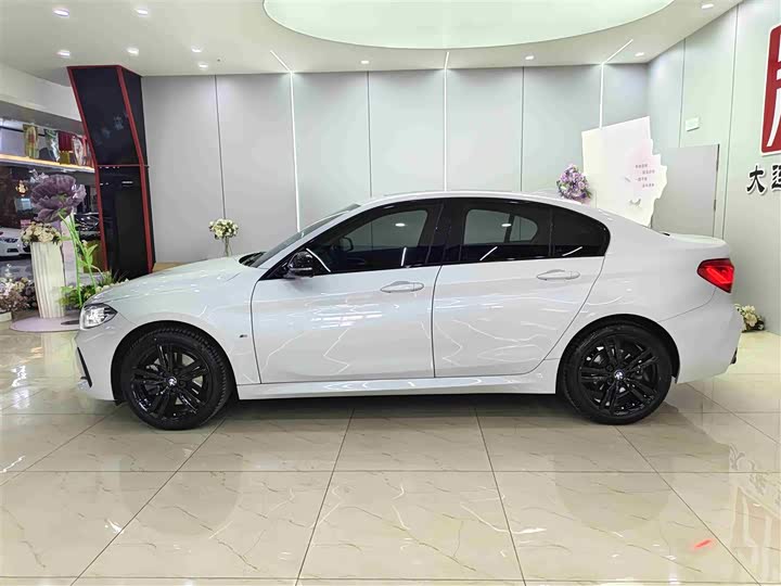 Фото 9 - BMW 1 Series