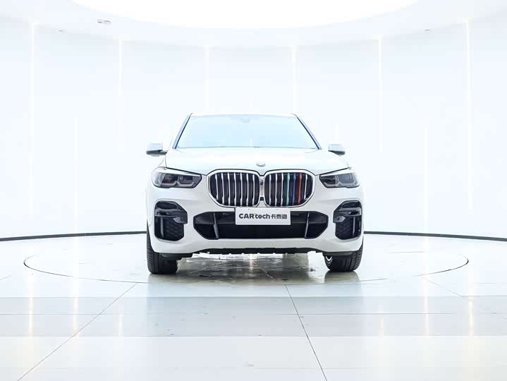 Фото 2 - BMW X5