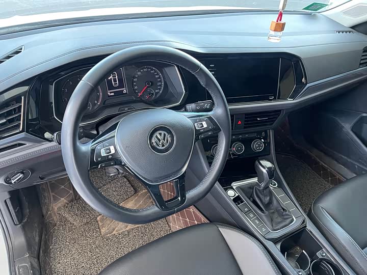 Фото 5 - Volkswagen Sagitar L