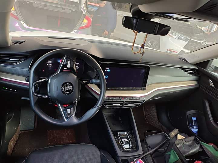 Фото 3 - Skoda Octavia Pro