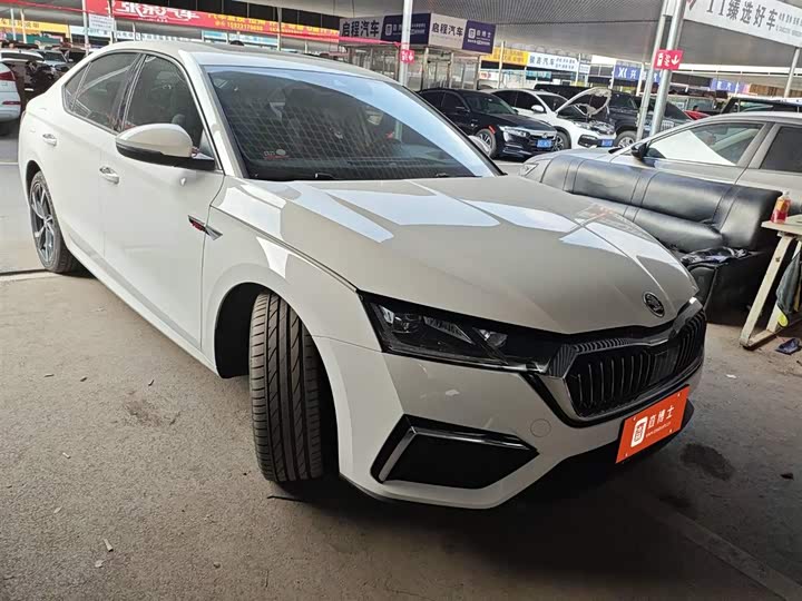 Фото 5 - Skoda Octavia Pro