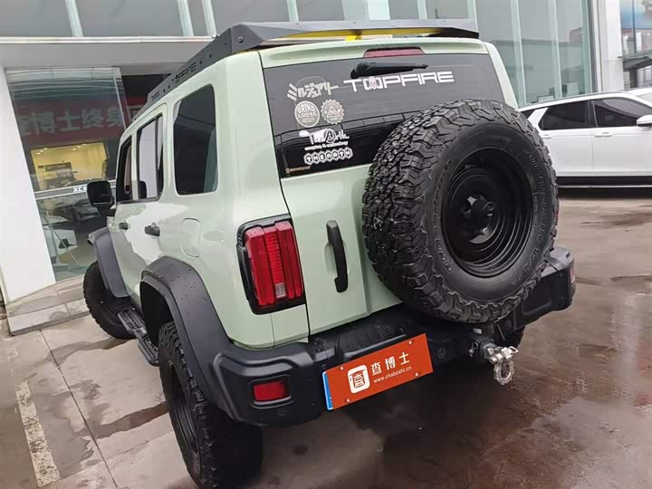 Фото 2 - Tank 300