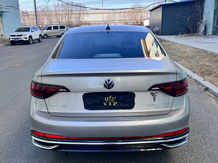 Фото 8 - Volkswagen Sagitar L