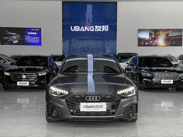 Фото 2 - Audi A4L