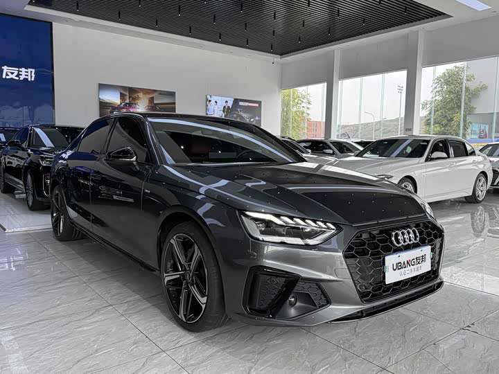 Фото 3 - Audi A4L