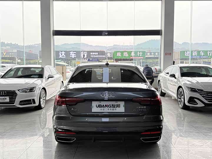 Фото 5 - Audi A4L