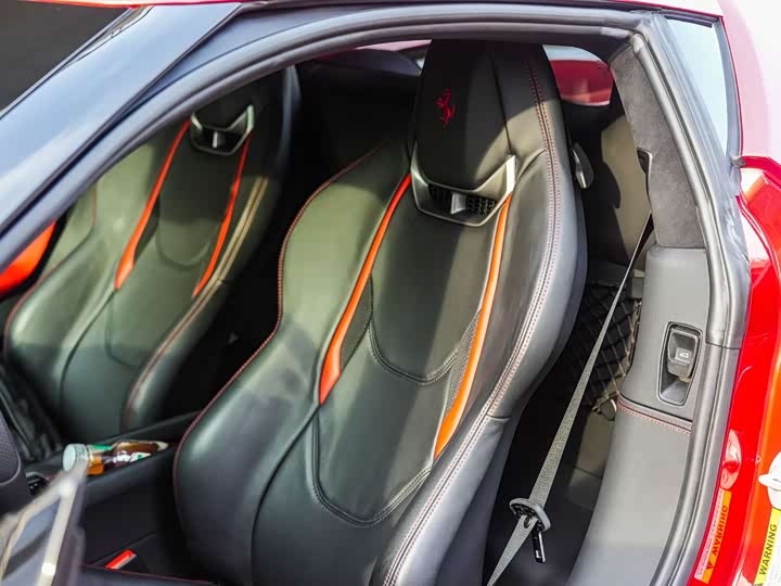 Фото 9 - Ferrari 296