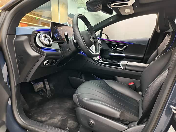 Фото 7 - Mercedes-Benz EQE