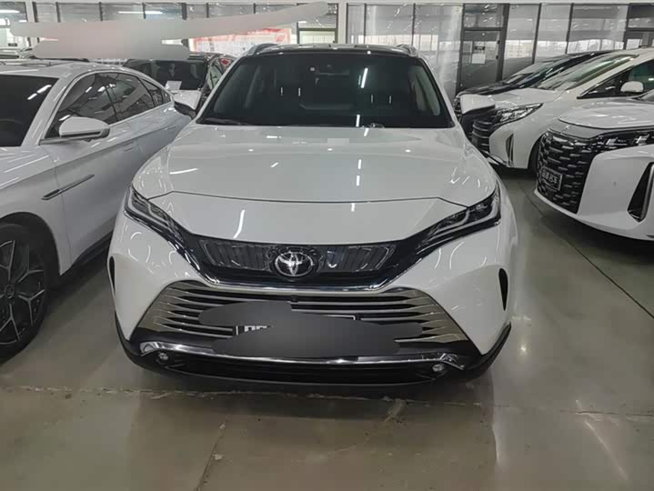 Фото 2 - Toyota Harrier