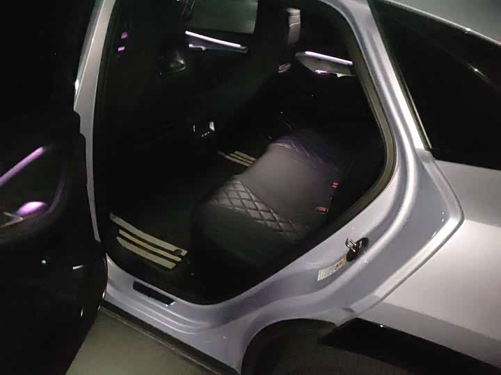 Фото 6 - BYD Sea Lion 07 EV