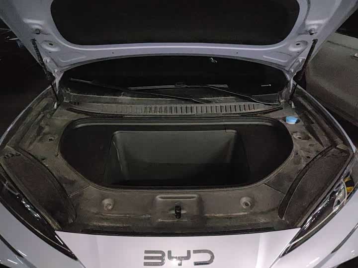 Фото 9 - BYD Sea Lion 07 EV