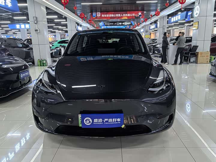 Фото 2 - Tesla Model Y