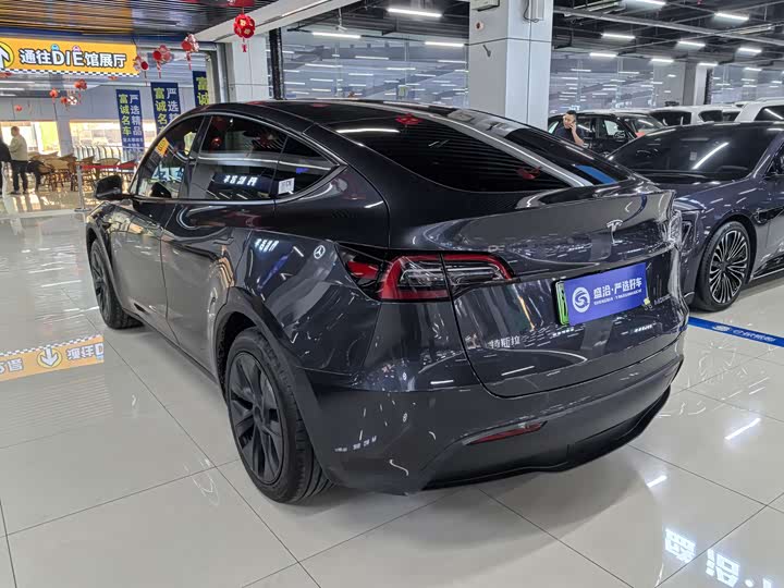 Фото 5 - Tesla Model Y
