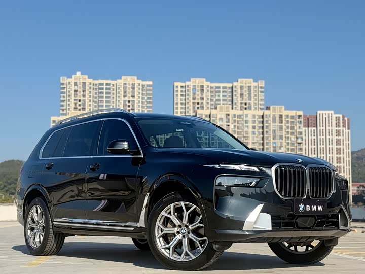 Фото 3 - BMW X7