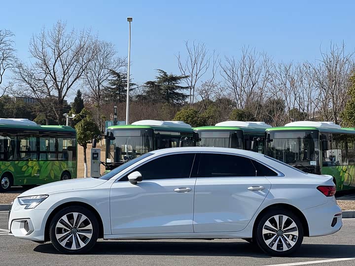 Фото 4 - Audi A3