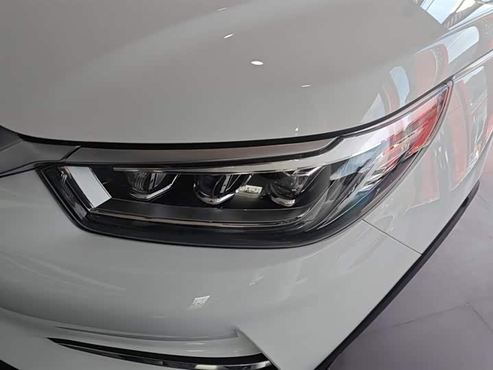 Фото 5 - BYD Yuan Pro