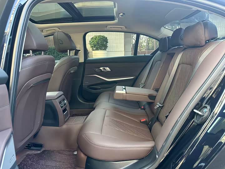 Фото 6 - BMW 3 Series