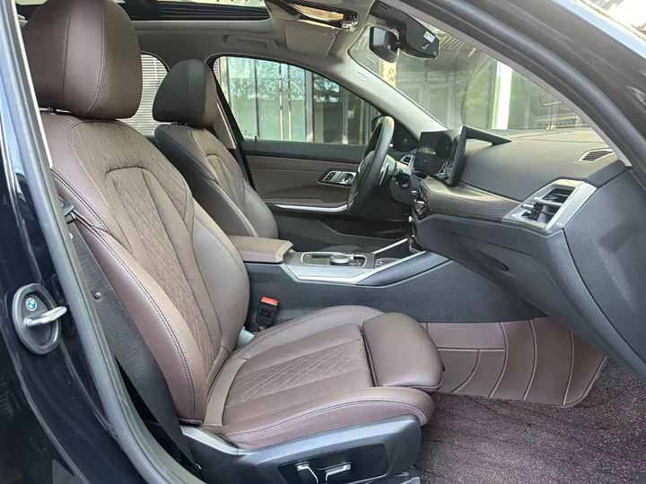 Фото 8 - BMW 3 Series