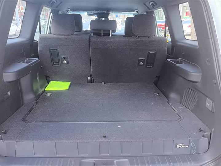 Фото 4 - Toyota Prado