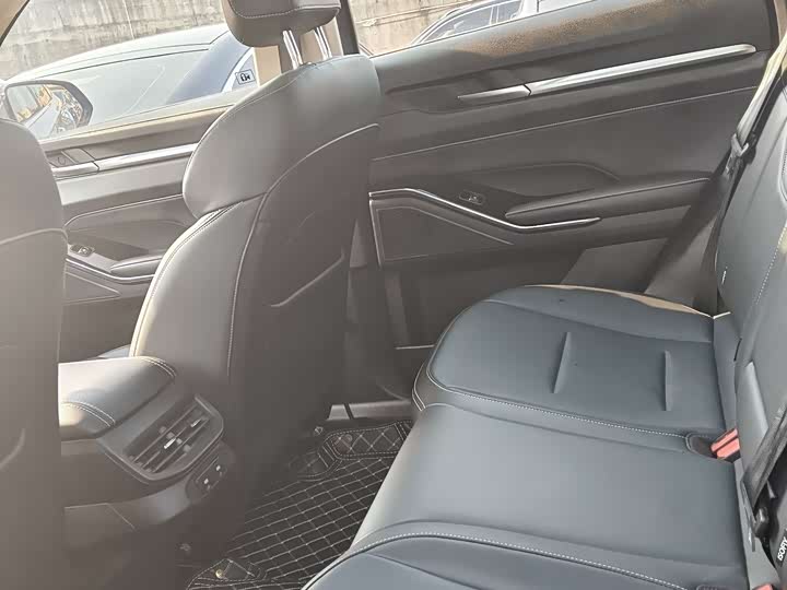 Фото 8 - Haval H6