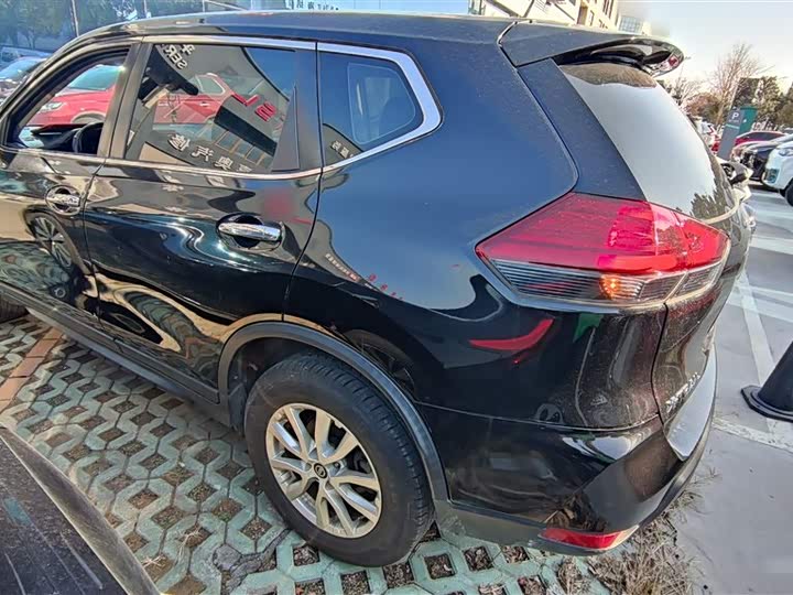 Фото 5 - Nissan X-Trail