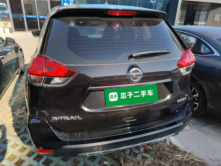 Фото 6 - Nissan X-Trail