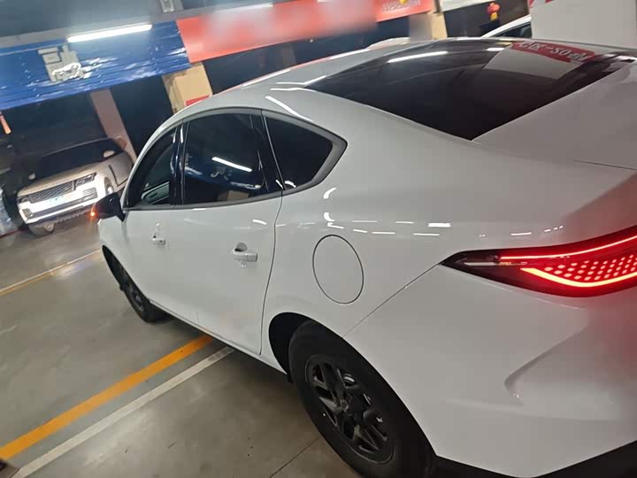 Фото 5 - BYD Seal 05 DM-i Hybrid