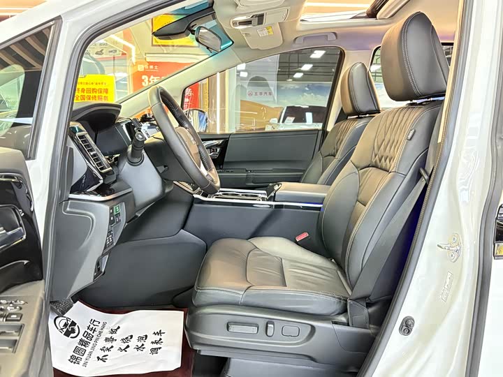 Фото 9 - Honda Elysion