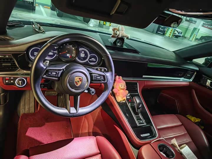 Фото 5 - Porsche Panamera