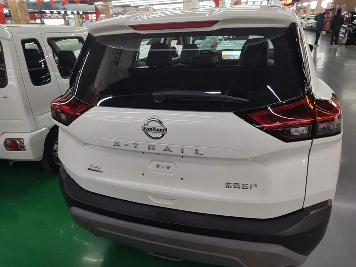 Фото 6 - Nissan X-Trail